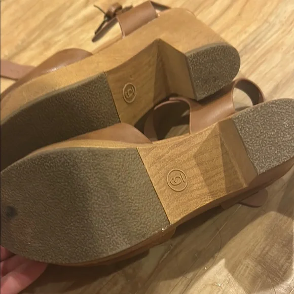 Brown Leather Women's Platform Sandals - Picture 3 of 3